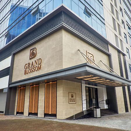 Radisson Mumbai Goregaon Екстер'єр фото