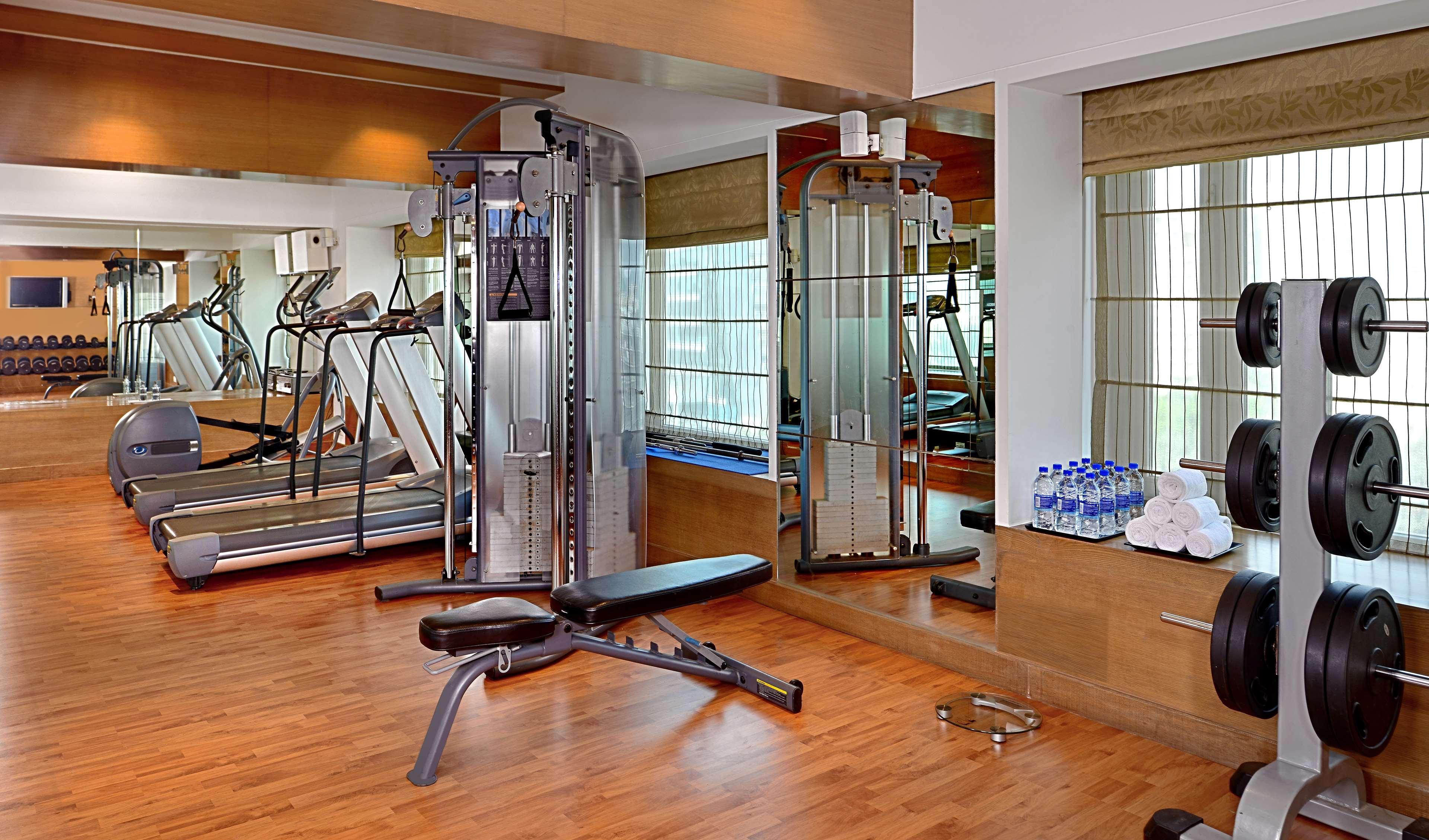 Radisson Mumbai Goregaon Екстер'єр фото