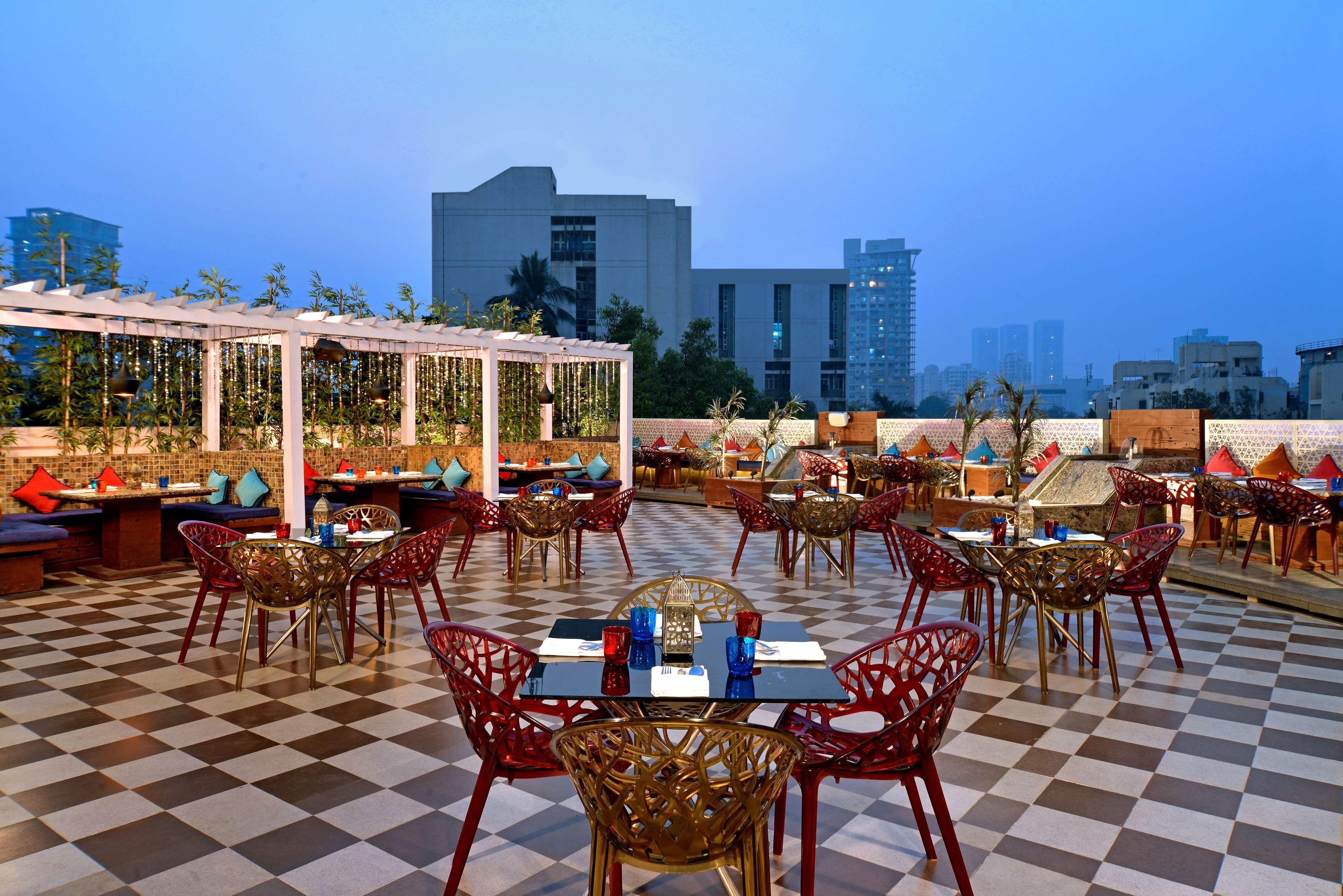 Radisson Mumbai Goregaon Екстер'єр фото