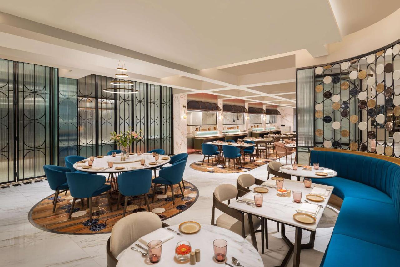 Radisson Mumbai Goregaon Екстер'єр фото